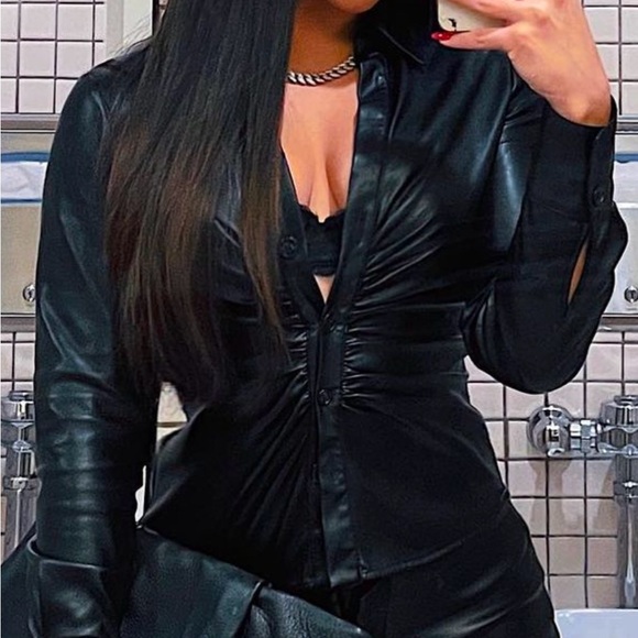 Zara Faux Leather Vegan Leather Button Down Blouse Top Size XL - Picture 1 of 11